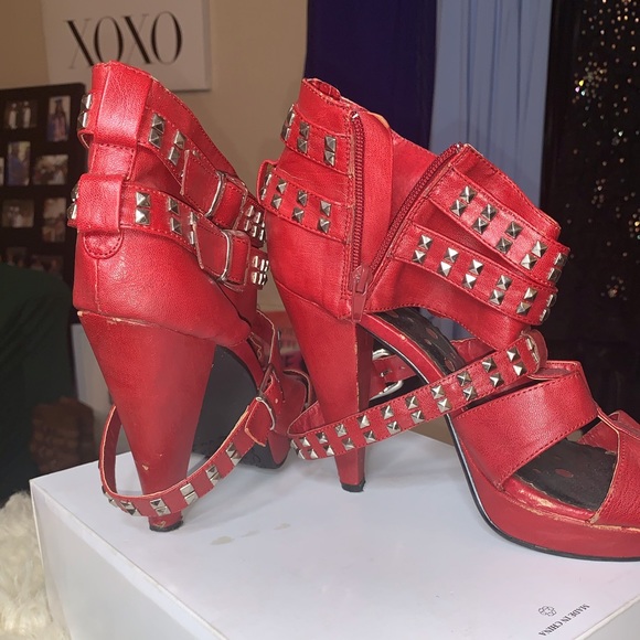 Not Rated Sandals - Picture 3 of 3